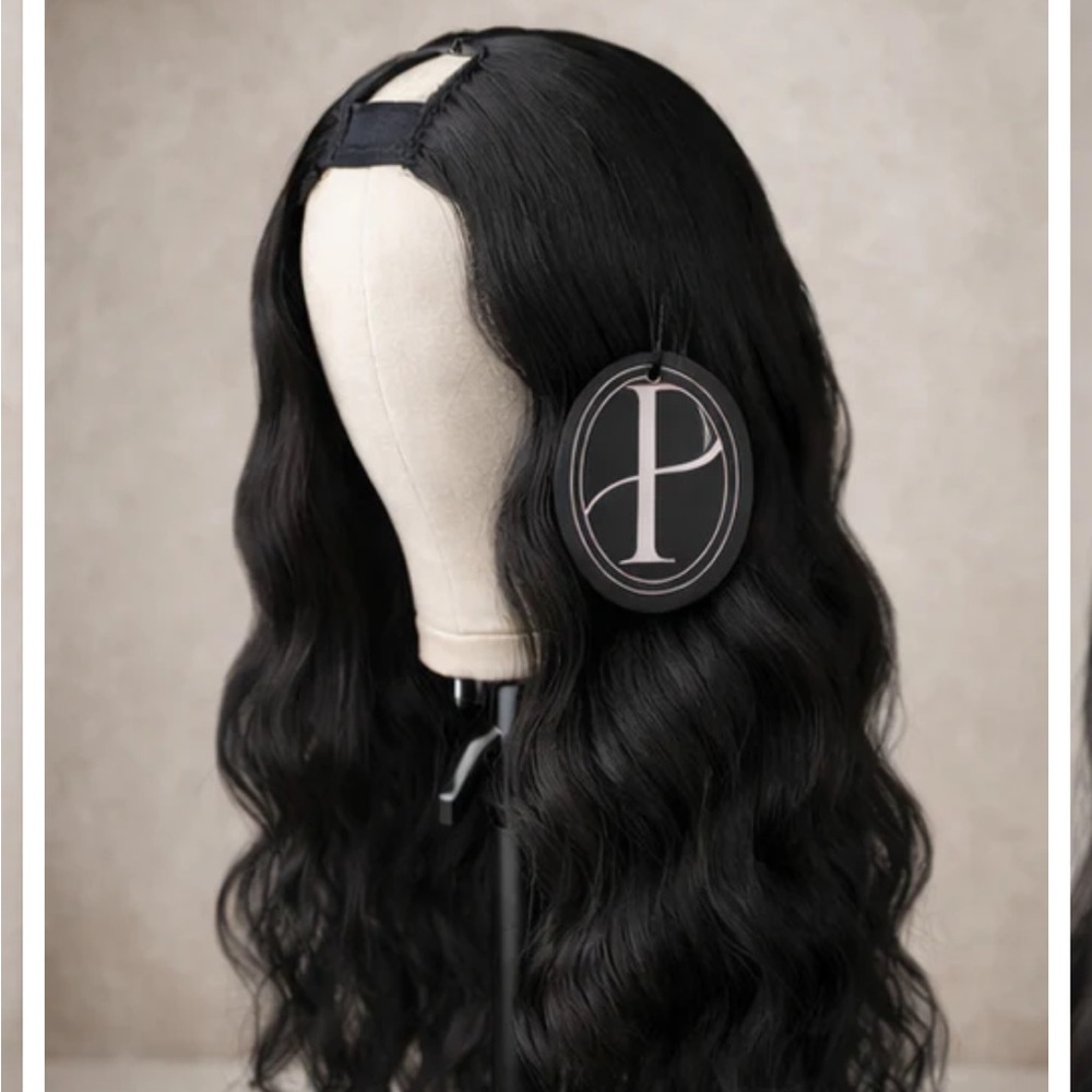 Premium Black Wavy Women's Hairpiece - Elegant Styled Wig
